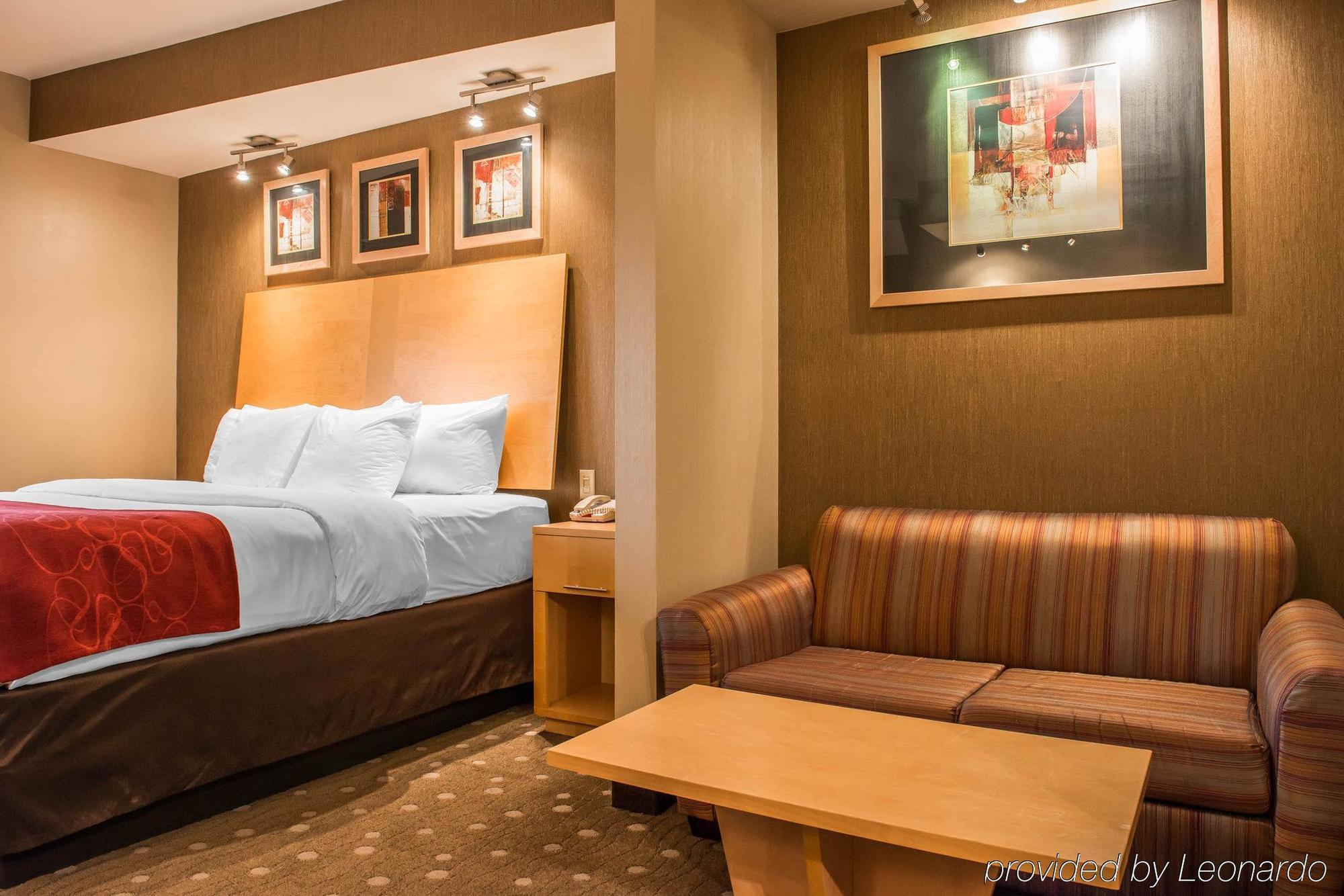 Comfort Suites Monroeville Exterior foto