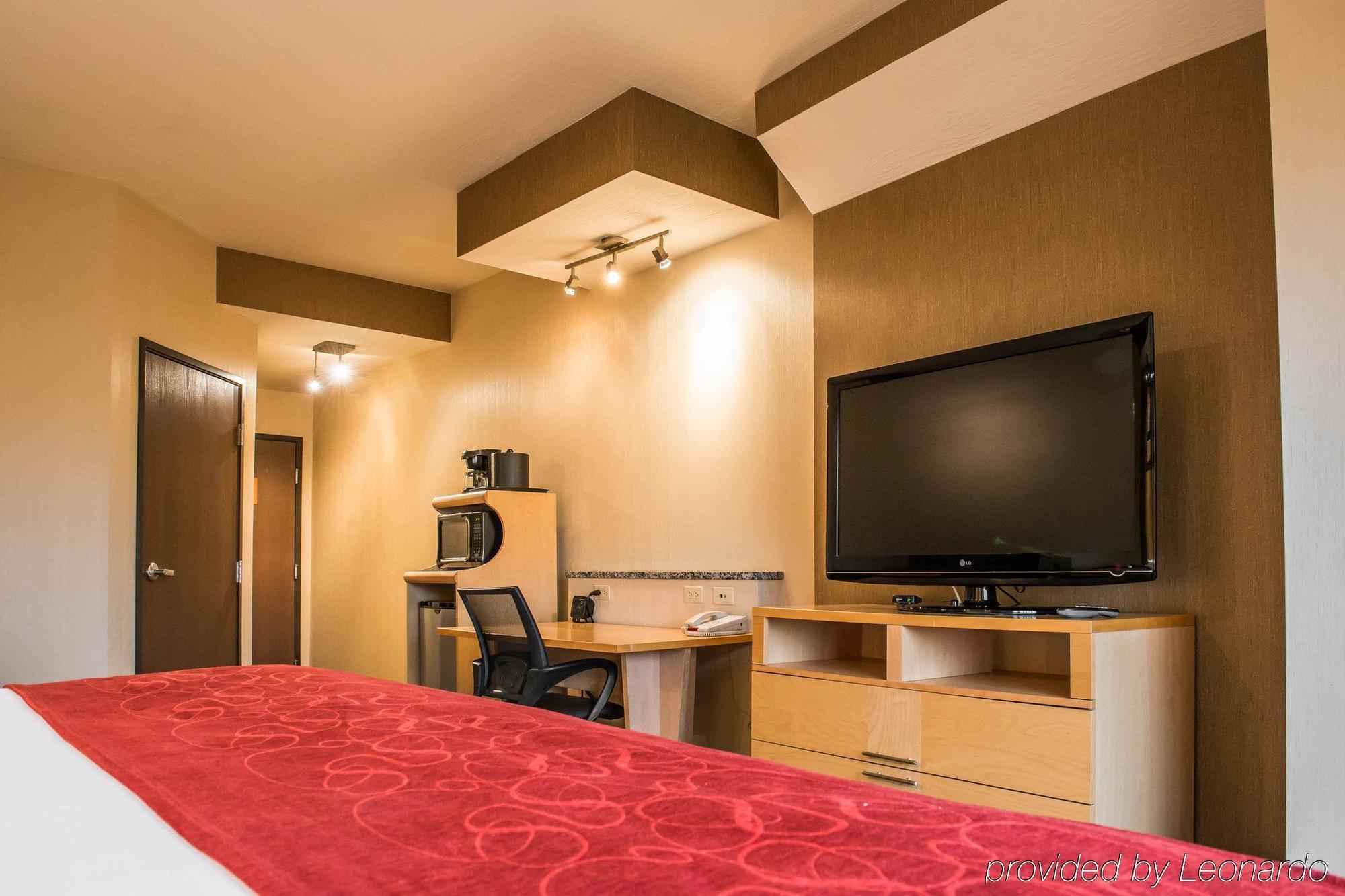 Comfort Suites Monroeville Exterior foto
